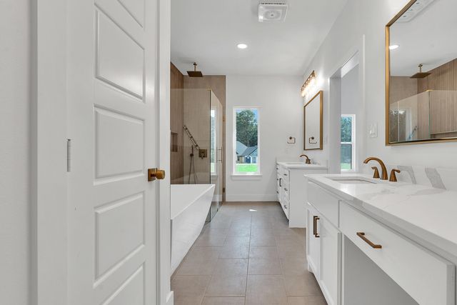 989 County Road 2204 D, Tatum, TX 75691