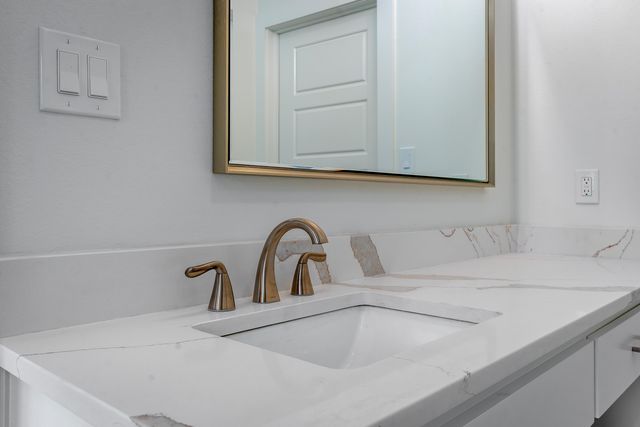 989 County Road 2204 D, Tatum, TX 75691