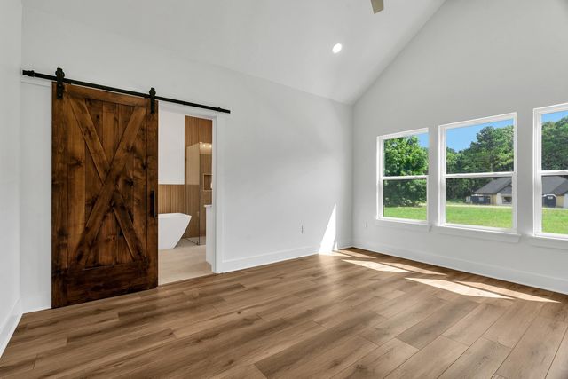 989 County Road 2204 D, Tatum, TX 75691