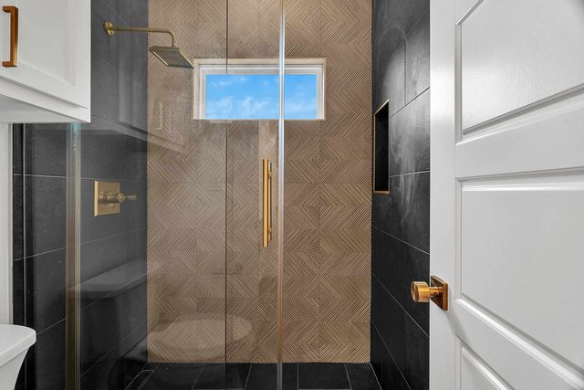 989 County Road 2204 D, Tatum, TX 75691