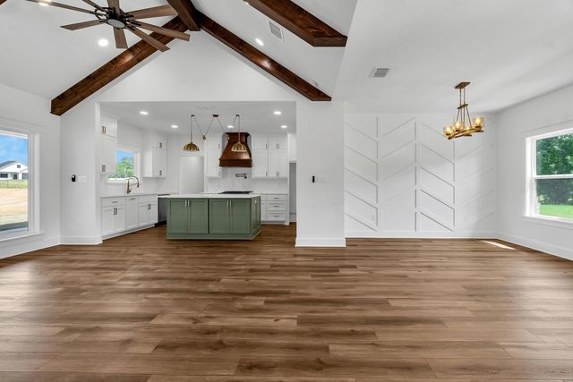 989 County Road 2204 D, Tatum, TX 75691