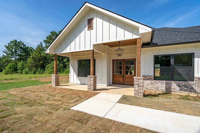 989 County Road 2204 D, Tatum, TX 75691