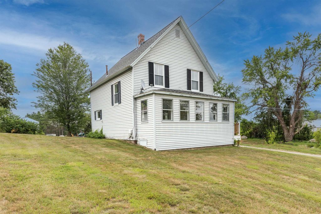 84 Church Street, Rochester, NH 03839