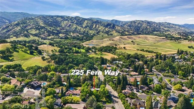 225 Fern Way, Vacaville, CA 95688
