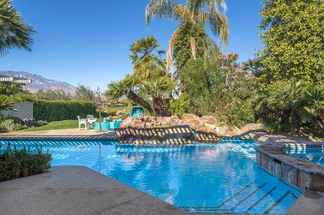 42 Fincher Way, Rancho Mirage, CA 92270