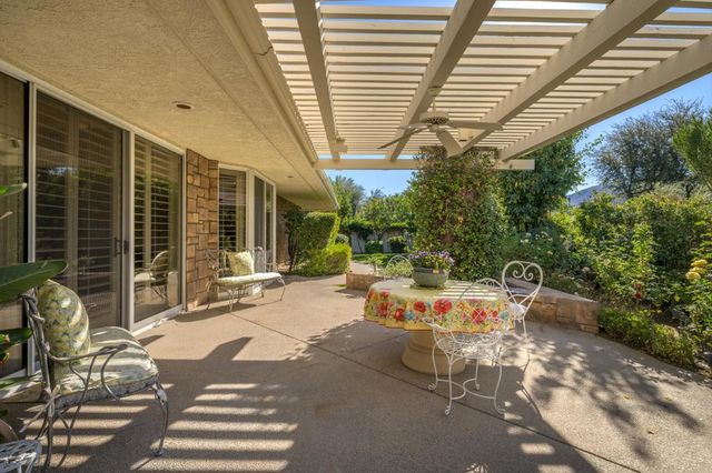 42 Fincher Way, Rancho Mirage, CA 92270