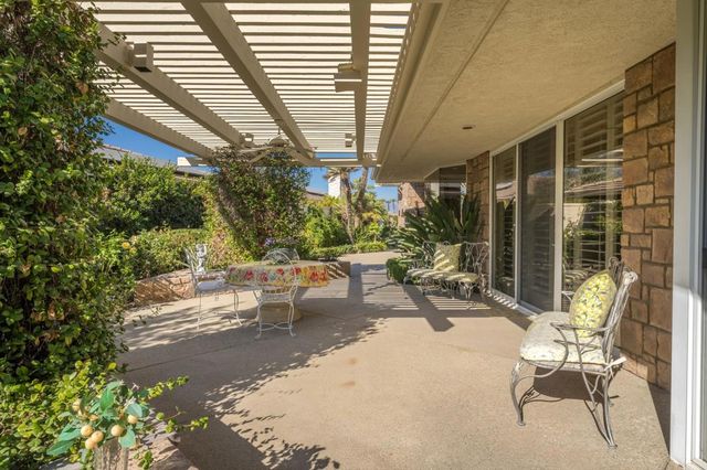 42 Fincher Way, Rancho Mirage, CA 92270