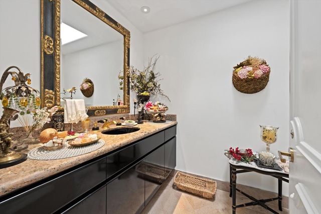 42 Fincher Way, Rancho Mirage, CA 92270