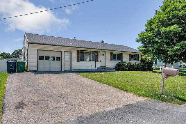 7 Raleigh Drive, Nashua, NH 03062