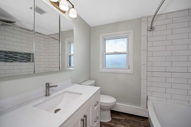 7 Raleigh Drive, Nashua, NH 03062