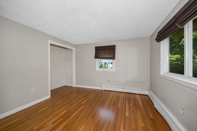 7 Raleigh Drive, Nashua, NH 03062