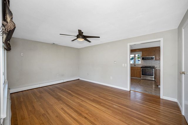7 Raleigh Drive, Nashua, NH 03062