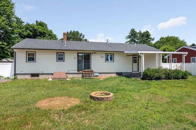 7 Raleigh Drive, Nashua, NH 03062