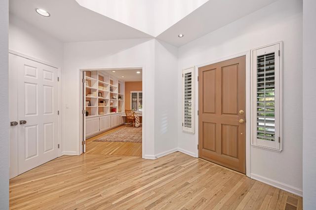 51 Covered Bridge Rd, Carmichael, CA 95608