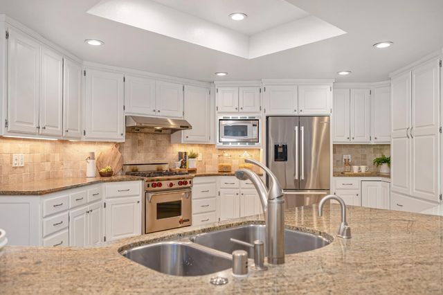 51 Covered Bridge Rd, Carmichael, CA 95608