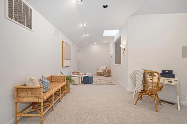 51 Covered Bridge Rd, Carmichael, CA 95608