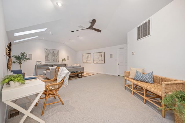 51 Covered Bridge Rd, Carmichael, CA 95608