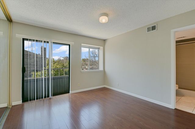 3115 Helms ST 112, Austin, TX 78705