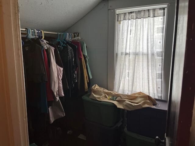 215 Garfield Avenue, Grand Rapids, MI 49504