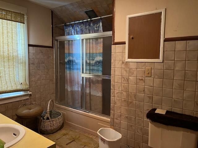 215 Garfield Avenue, Grand Rapids, MI 49504