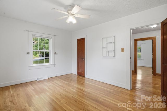 108 Patton Avenue, Canton, NC 28716