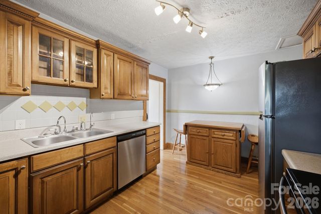 108 Patton Avenue, Canton, NC 28716