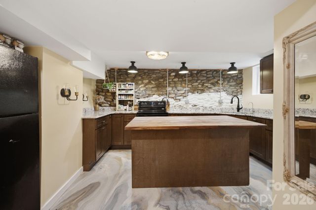 108 Patton Avenue, Canton, NC 28716