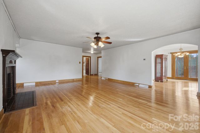 108 Patton Avenue, Canton, NC 28716