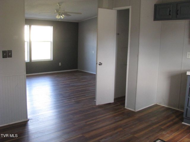 1000 South Hwy 66, Bulls Gap, TN 37711