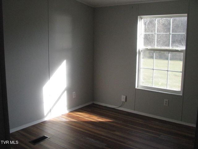 1000 South Hwy 66, Bulls Gap, TN 37711