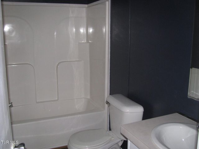 1000 South Hwy 66, Bulls Gap, TN 37711