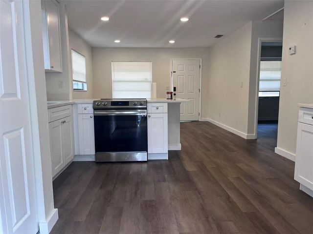 1016 9TH AVENUE B, Largo, FL 33770