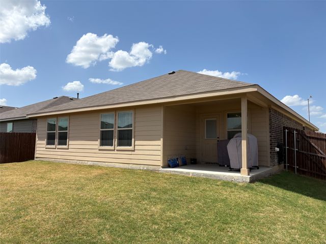 701 Emmons Creek Street, Justin, TX 76247