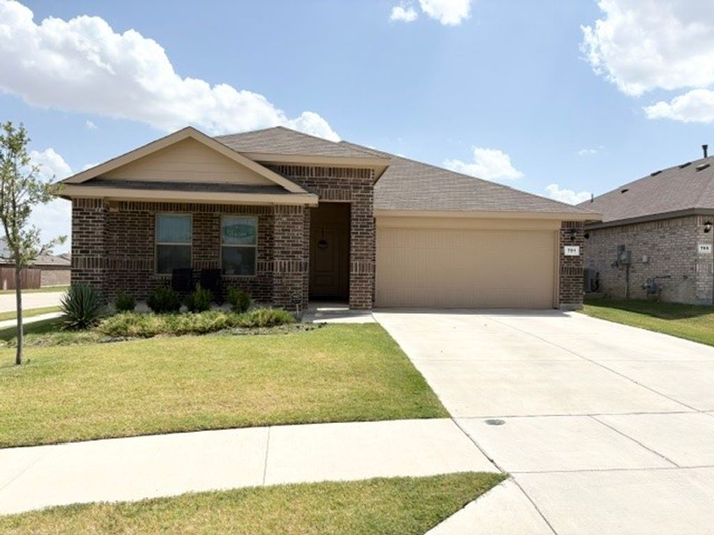 701 Emmons Creek Street, Justin, TX 76247