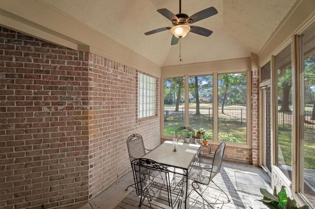 2115 Fairway Green Drive, Kingwood, TX 77339