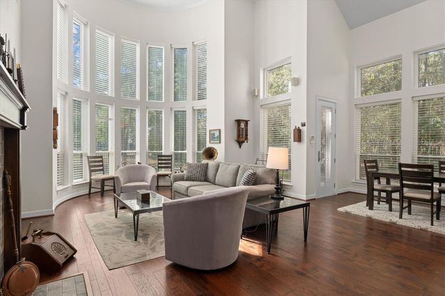 2115 Fairway Green Drive, Kingwood, TX 77339