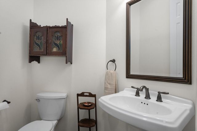 2115 Fairway Green Drive, Kingwood, TX 77339