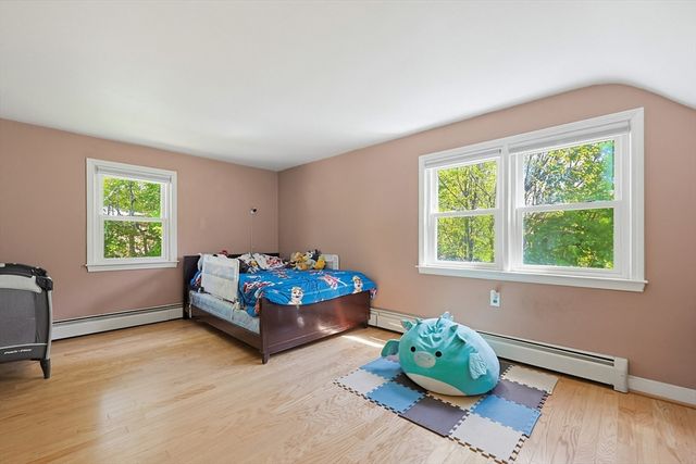 13 Brookside Drive, Foxboro, MA 02035
