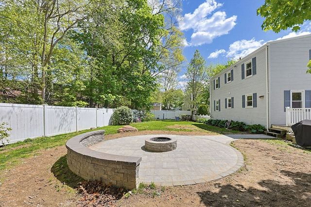 13 Brookside Drive, Foxboro, MA 02035