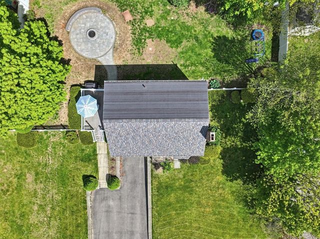 13 Brookside Drive, Foxboro, MA 02035