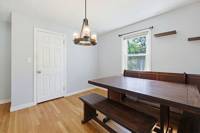 13 Brookside Drive, Foxboro, MA 02035