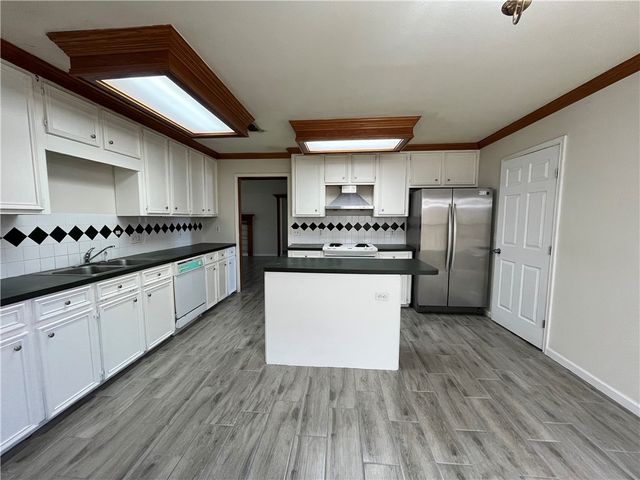 6333 Penny, Corpus Christi, TX 78414