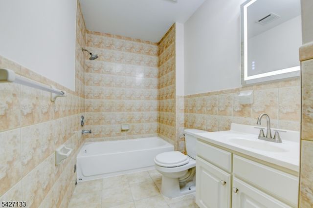 15 Oraton St, Newark City, NJ 07104