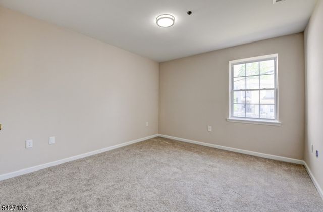 15 Oraton St, Newark City, NJ 07104