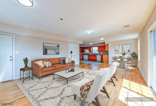 15 Oraton St, Newark City, NJ 07104