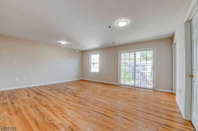 15 Oraton St, Newark City, NJ 07104