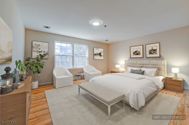 15 Oraton St, Newark City, NJ 07104