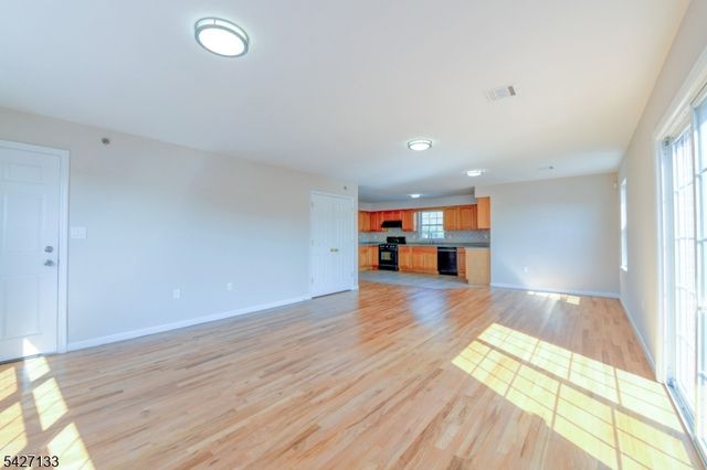 15 Oraton St, Newark City, NJ 07104