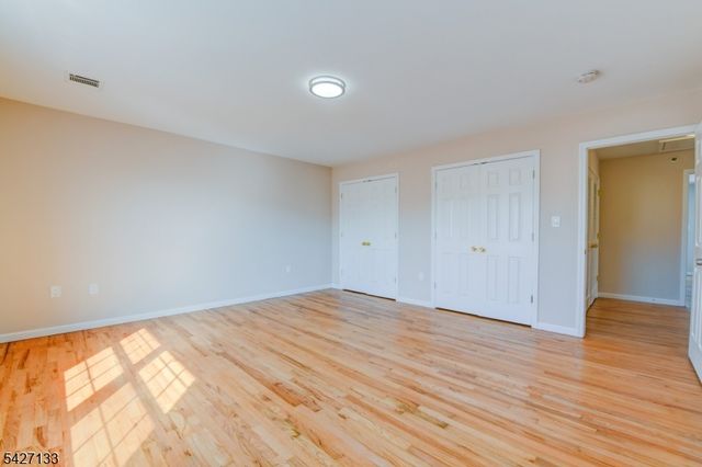 15 Oraton St, Newark City, NJ 07104