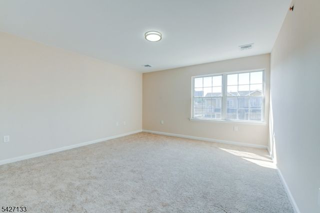 15 Oraton St, Newark City, NJ 07104